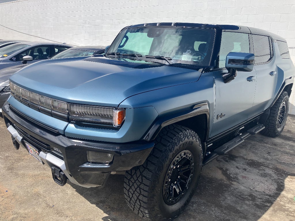 2024 GMC Hummer EV 3X SUV's photo