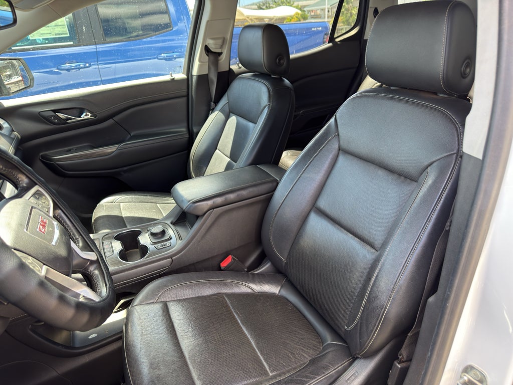2020 GMC Acadia SLT