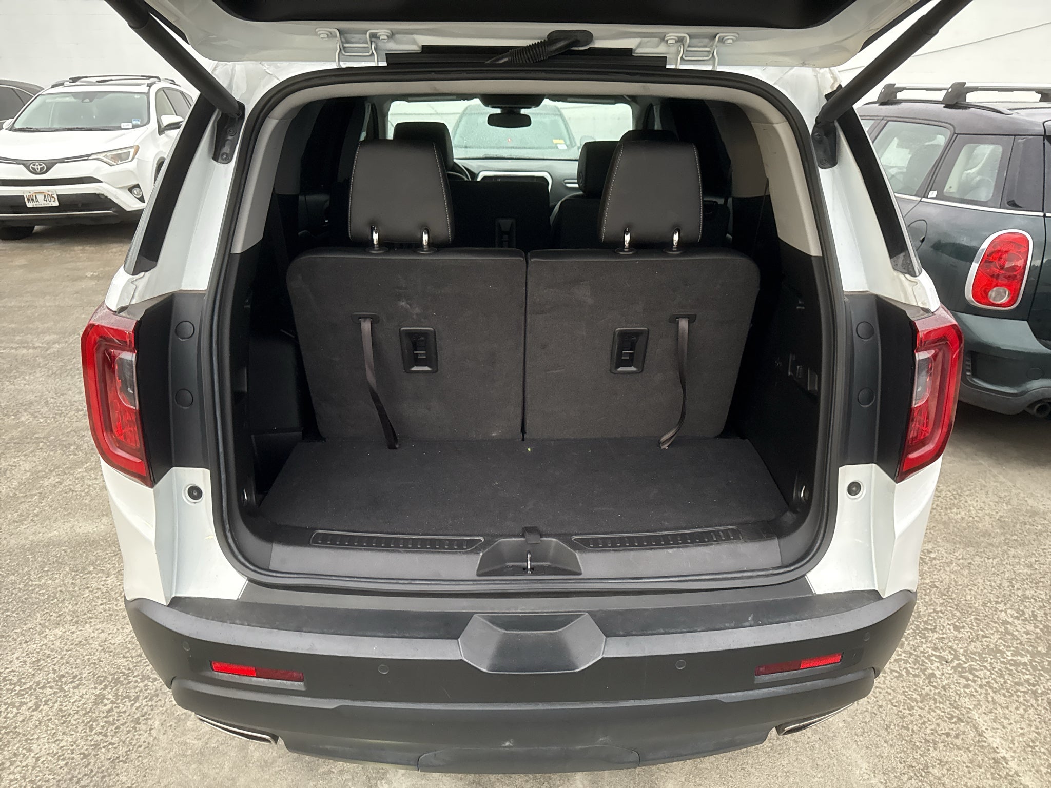 2022 GMC Acadia SLT