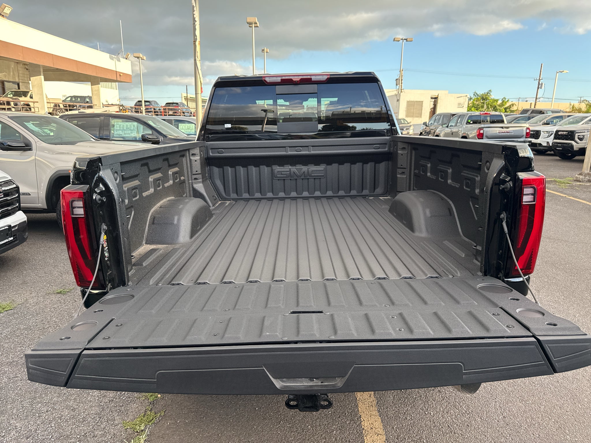 2026 GMC Sierra 2500HD Denali - Photo 12