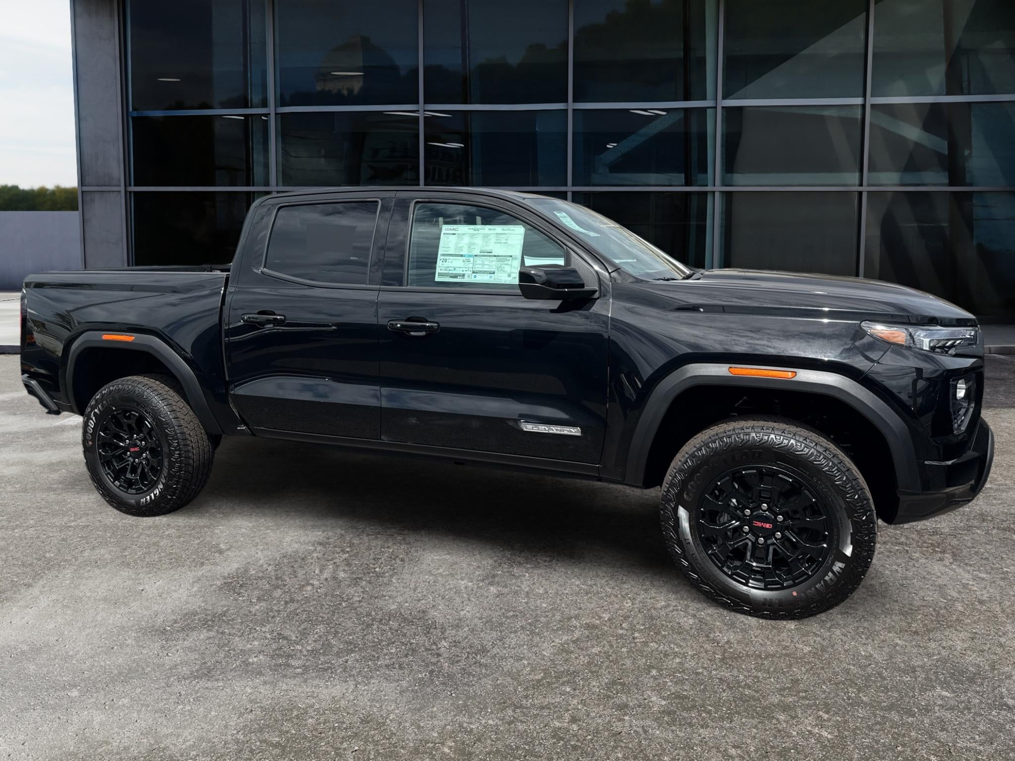 2026 GMC Canyon Elevation