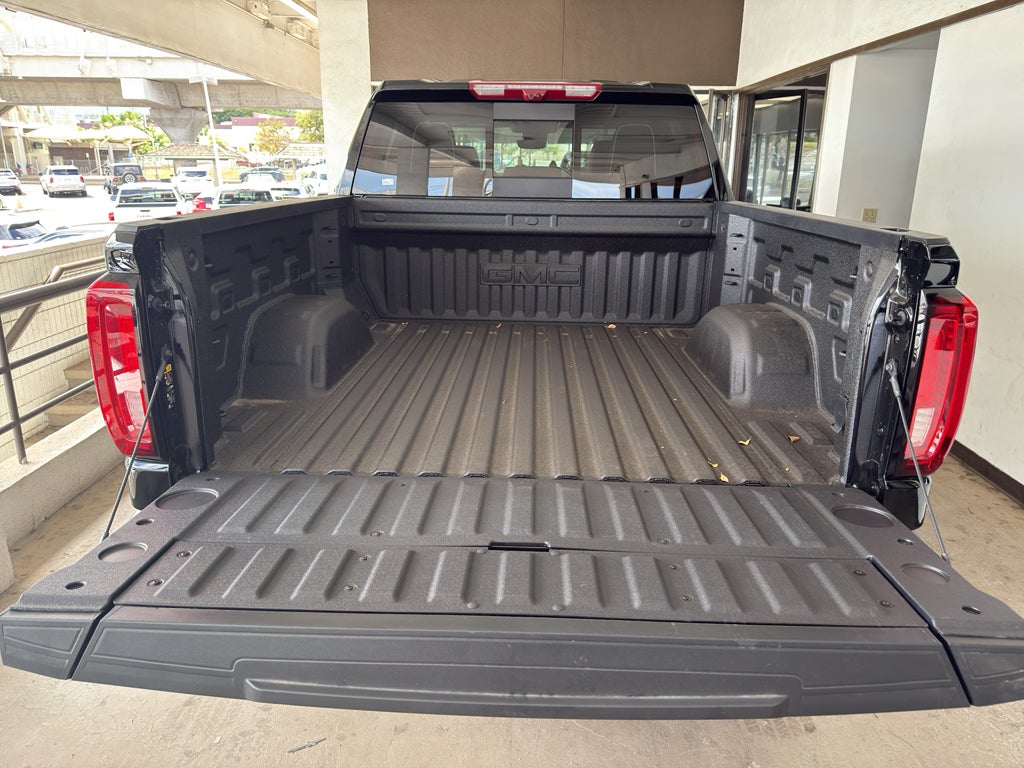 2026 GMC Sierra 1500 AT4X - Photo 14