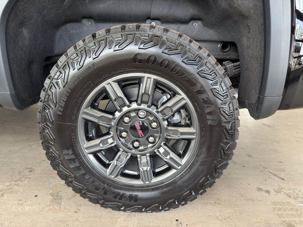 2026 GMC Sierra 1500 AT4X - Photo 18