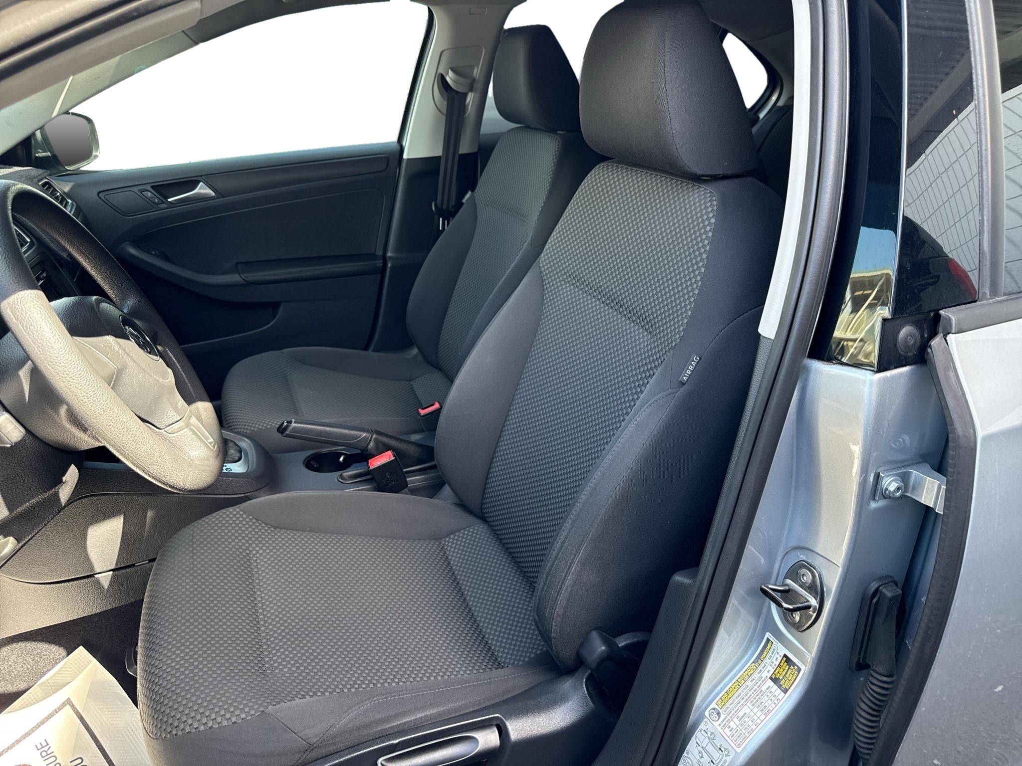 2013 Volkswagen Jetta Base