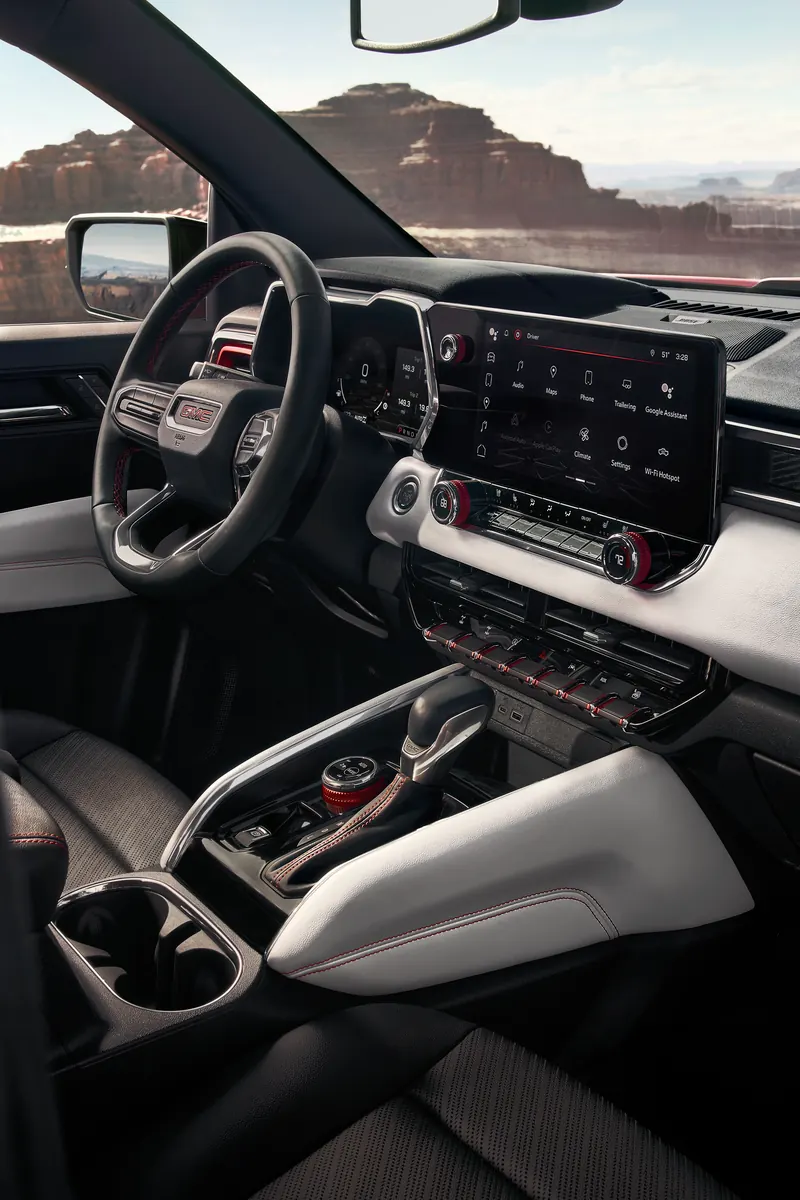 2026 GMC Canyon infotainment system at Cutter GMC in Waipahu HI